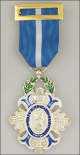 Medalla Cruz de la Orden del Merito Civil